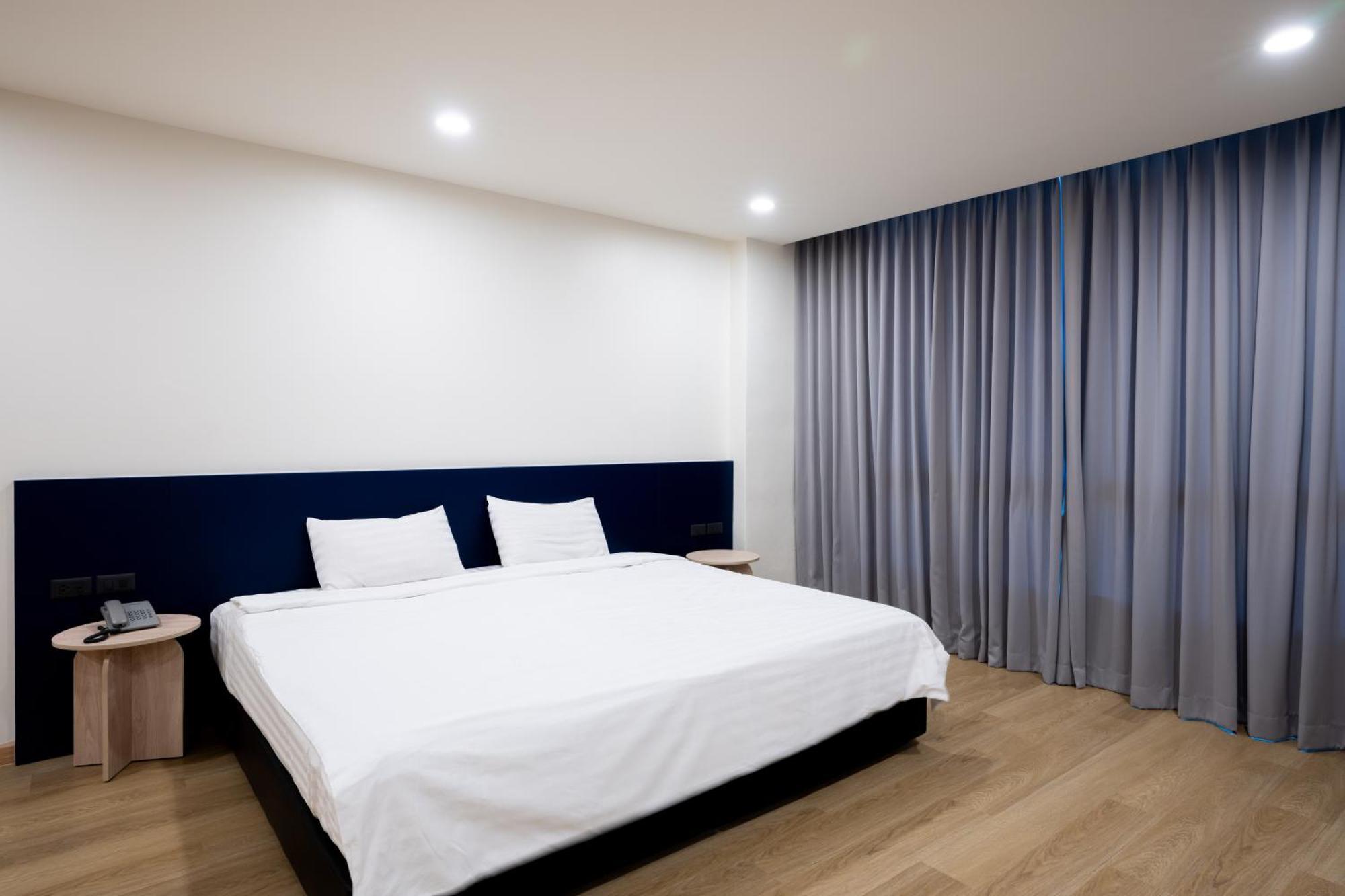 Ca Hotel And Residence Phuket - Sha Extra Plus Exterior photo