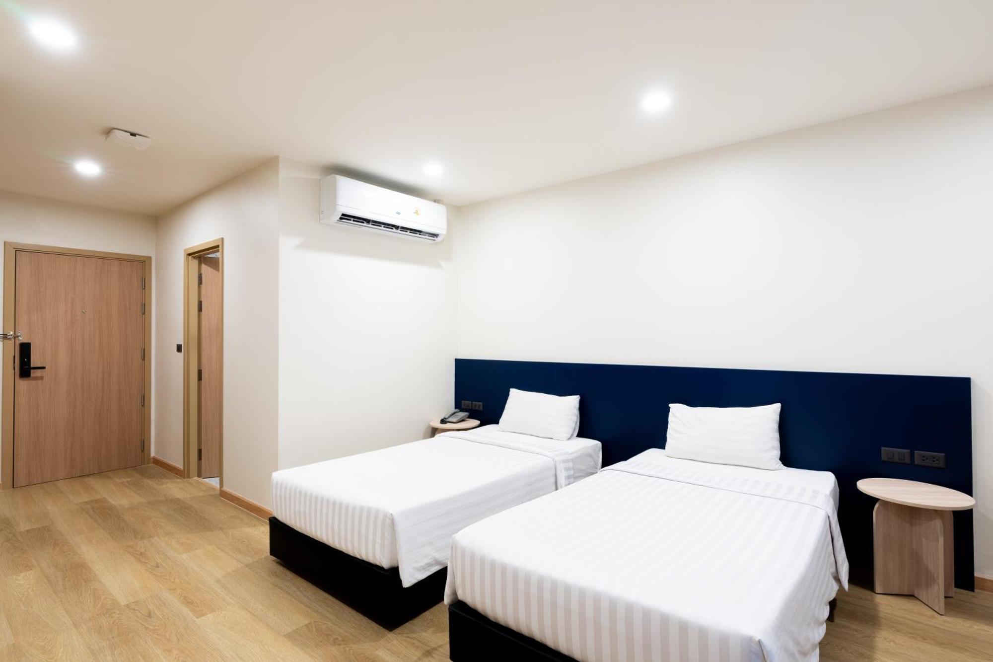 Ca Hotel And Residence Phuket - Sha Extra Plus Exterior photo