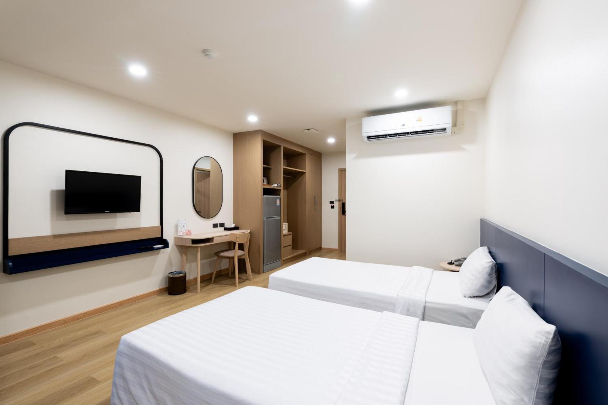 Ca Hotel And Residence Phuket - Sha Extra Plus Exterior photo